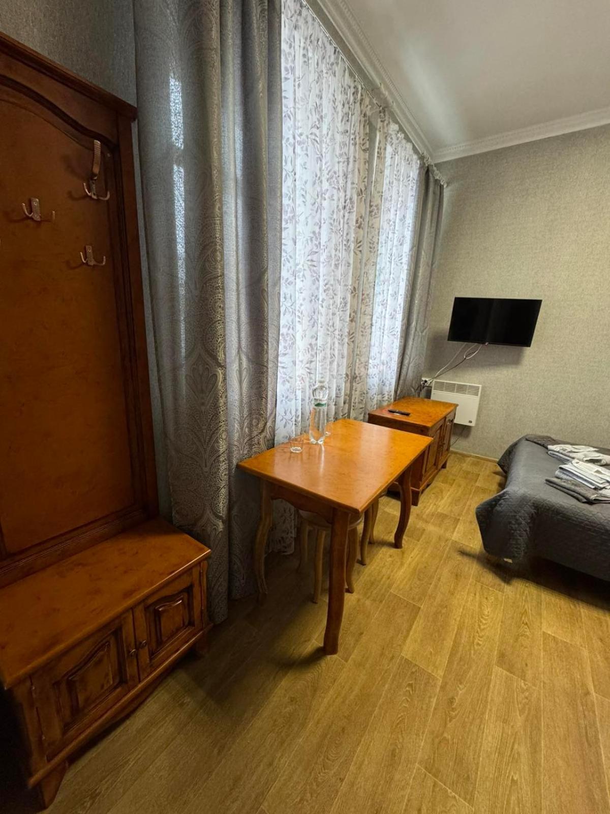 Арт-Готель "Династія" Bila Tserkva Exterior photo